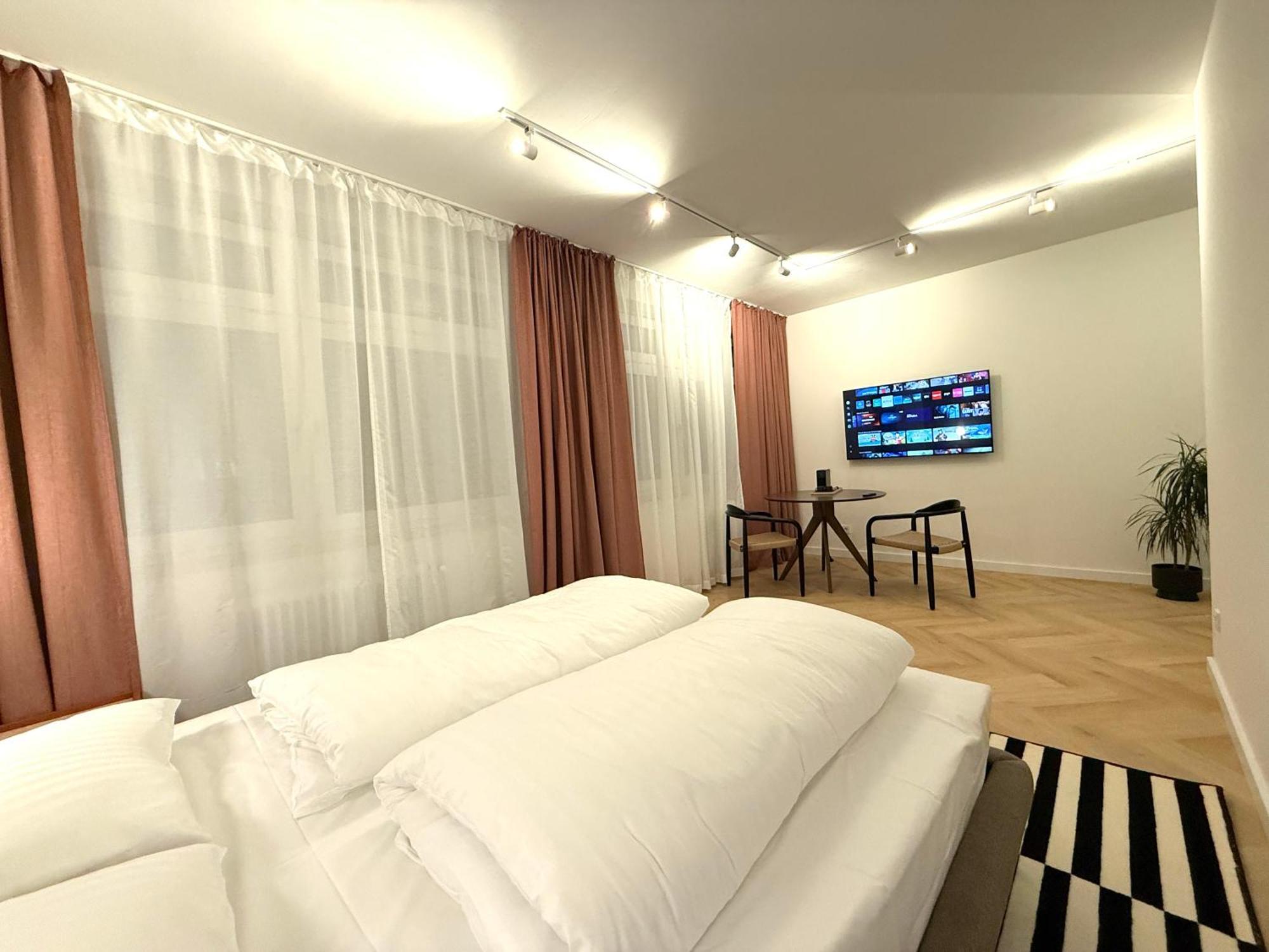 Stayzz By Homyzz - Modern Studios Alsterdorf -Winterhude- Stadtpark Hamburg Exterior photo